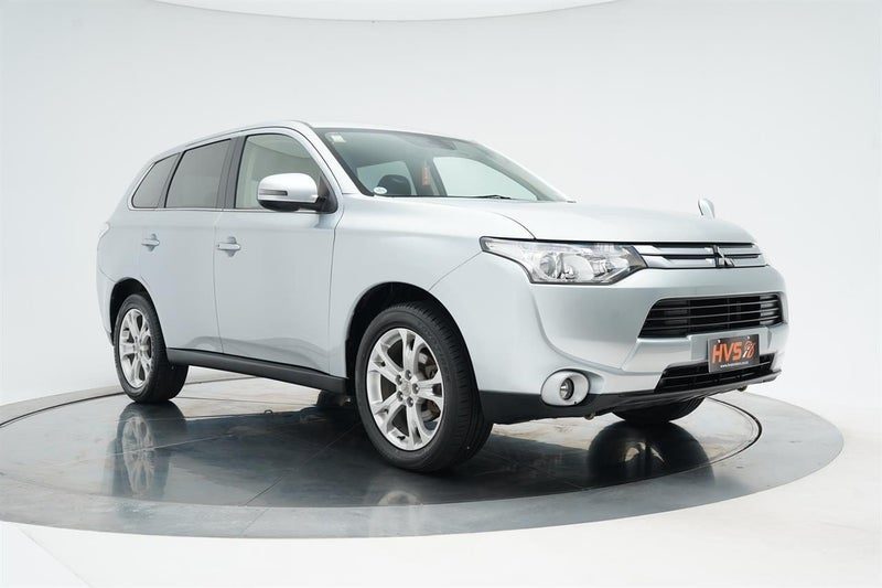 2012 Mitsubishi Outlander 24G 4WD 7 Seater