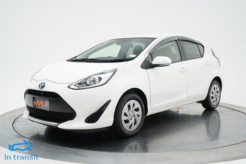 2021 Toyota Aqua S Push Start, photo 3