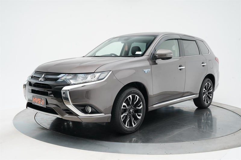2015 Mitsubishi Outlander PHEV 4WD G, photo 3