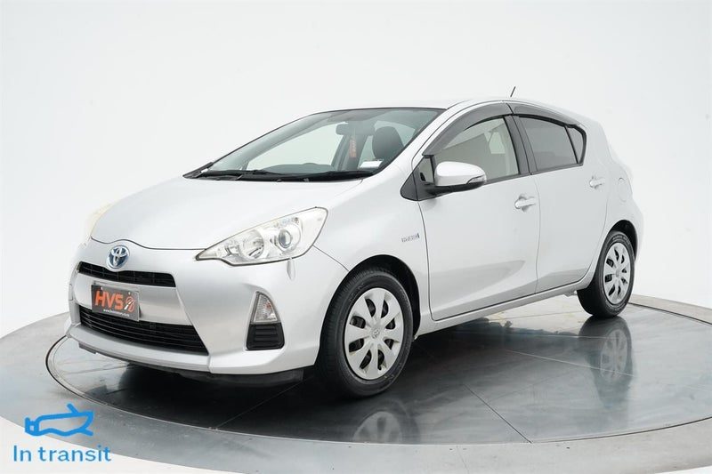 2012 Toyota Aqua Hybrid G Push Start, photo 3