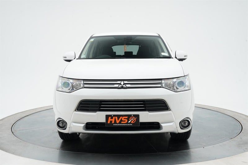 2015 Mitsubishi Outlander 4WD PHEV G, photo 2