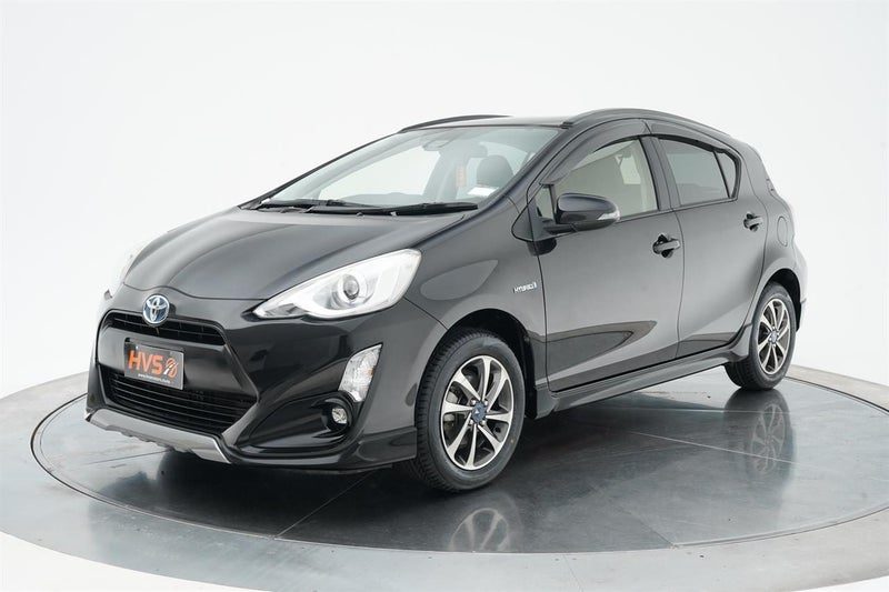 2015 Toyota Aqua X-Urban Tss, photo 3