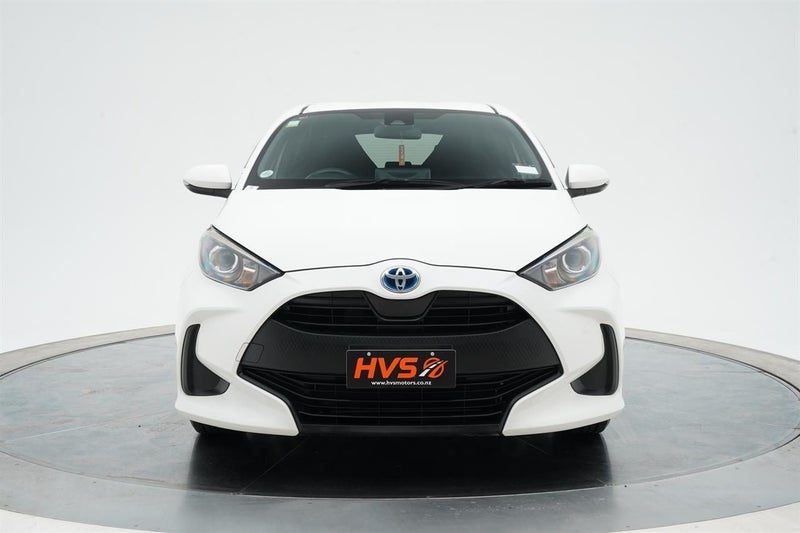 2021 Toyota Yaris Hybrid X, photo 2