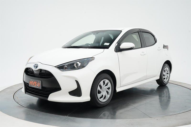 2021 Toyota Yaris Hybrid X, photo 3