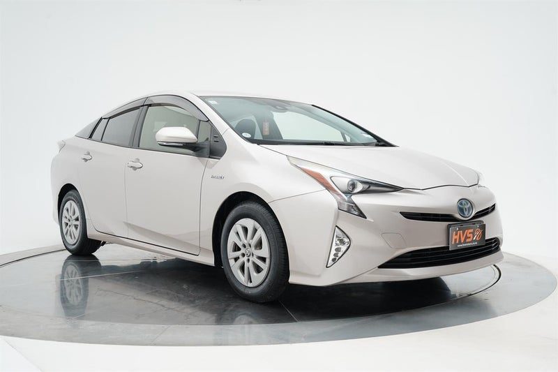 2017 Toyota Prius S Toyota Safety Sense