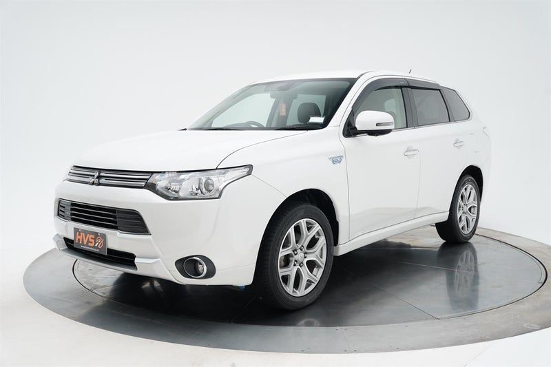 2015 Mitsubishi Outlander 4WD PHEV G, photo 3