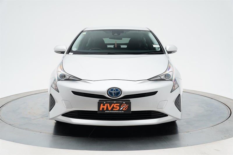 2019 Toyota Prius Hybrid S, photo 2