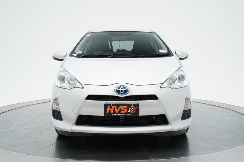 2013 Toyota Aqua S Push Start, photo 2
