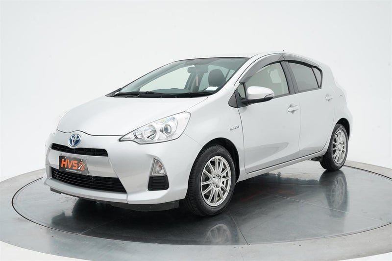 2013 Toyota Aqua S Push Start, photo 3