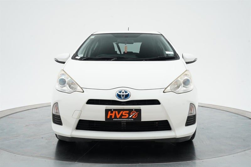 2013 Toyota Aqua S Push Start, photo 2