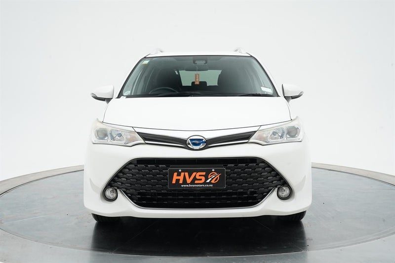 2015 Toyota Corolla FIELDER HYBRID G AERO TOURER, photo 2