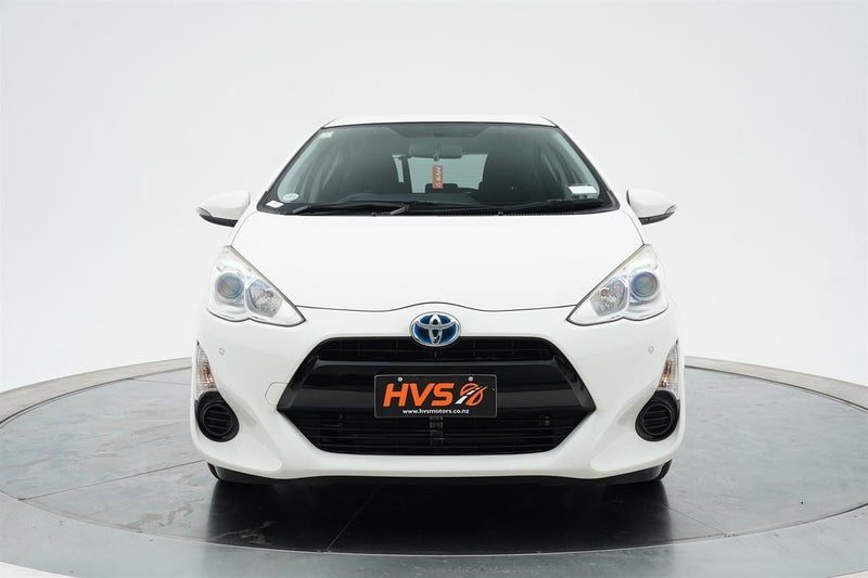 2015 Toyota Aqua S Facelift Push Start, photo 2