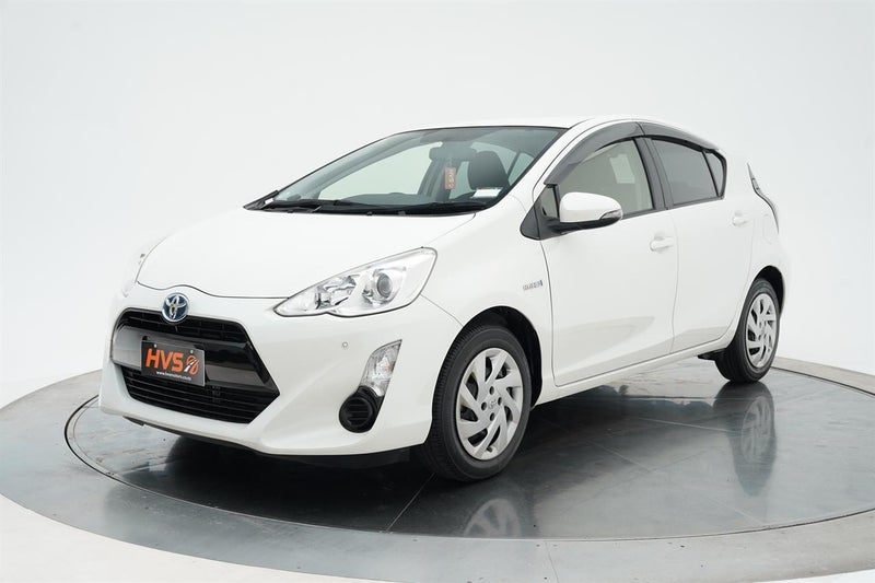 2015 Toyota Aqua S Facelift Push Start, photo 3