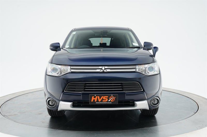 2015 Mitsubishi Outlander Phev G 4WD, photo 2