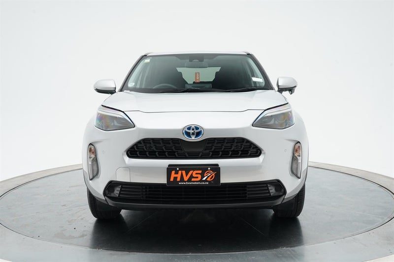 2022 Toyota Yaris Cross HYBRID X, photo 2