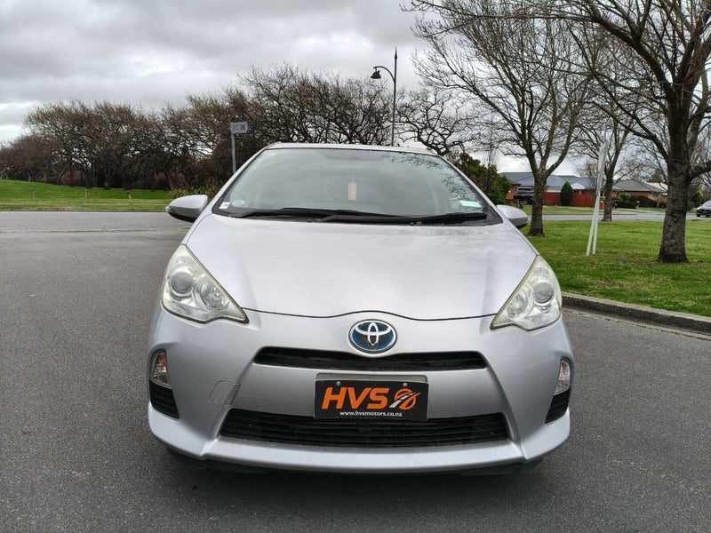 2013 Toyota Aqua S Push Start, photo 2