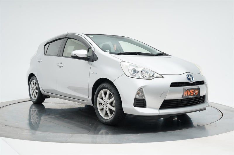 2013 Toyota Aqua G Leather