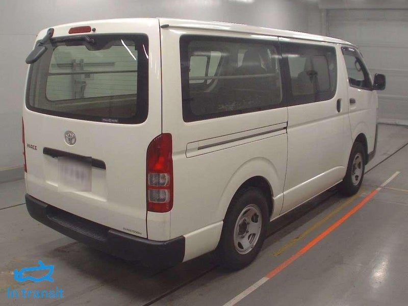 2022 Toyota Hiace 2.8TD 4WD 5 Door, photo 2