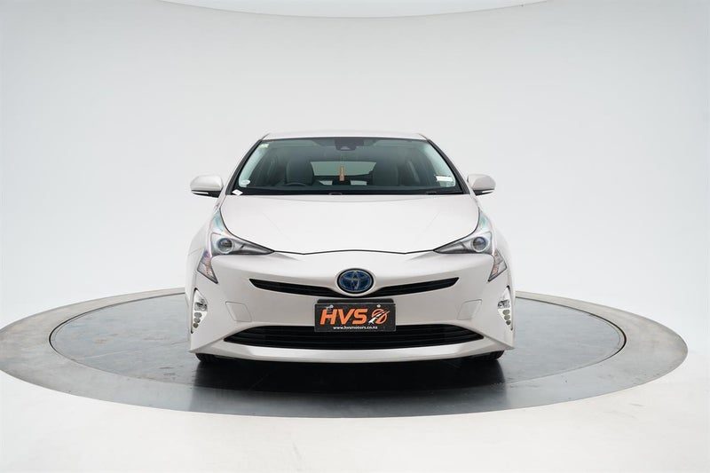 2016 Toyota Prius Hybrid S, photo 2