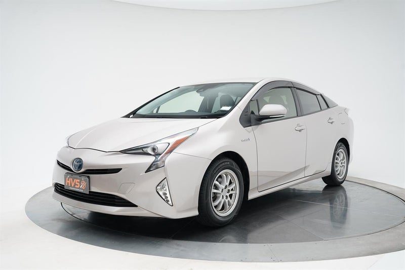 2016 Toyota Prius Hybrid S, photo 3