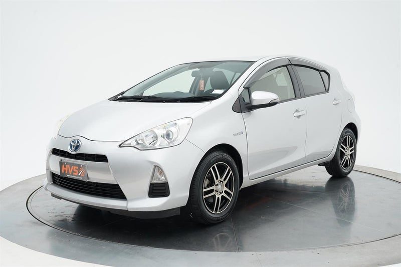2012 Toyota Aqua S Push Start, photo 3
