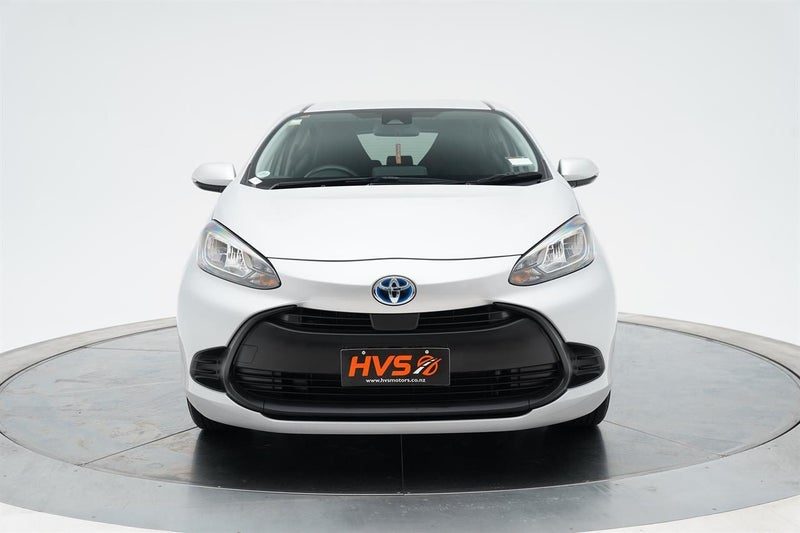 2022 Toyota Aqua Hybrid X TSS Safety Sense, photo 2