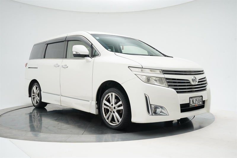 2013 Nissan Elgrand 250 Highway Star, main photo