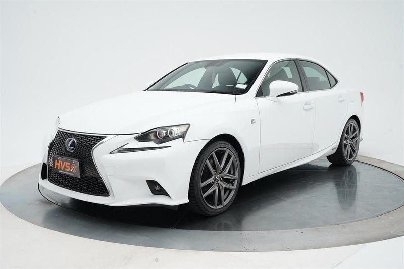 2013 Lexus IS 300h Hybrid F Sports, photo 3