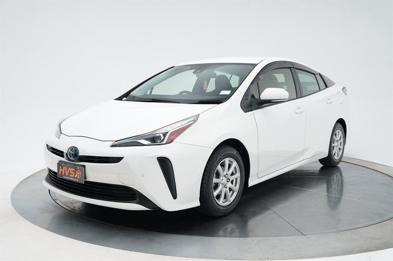 2021 Toyota Prius E TSS Safety Sense/ Cruise, photo 3