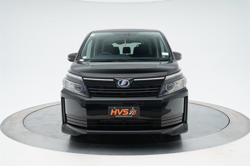 2014 Toyota Voxy HYBRID X, photo 2