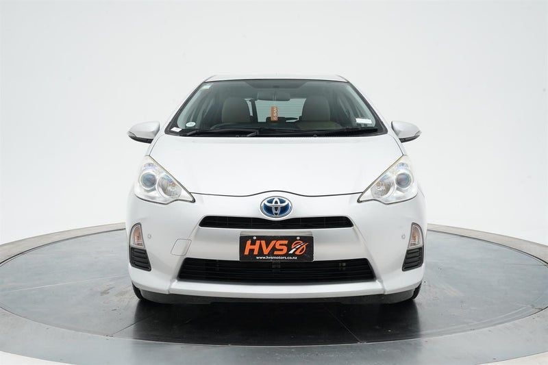 2012 Toyota Aqua S Push Start, photo 2
