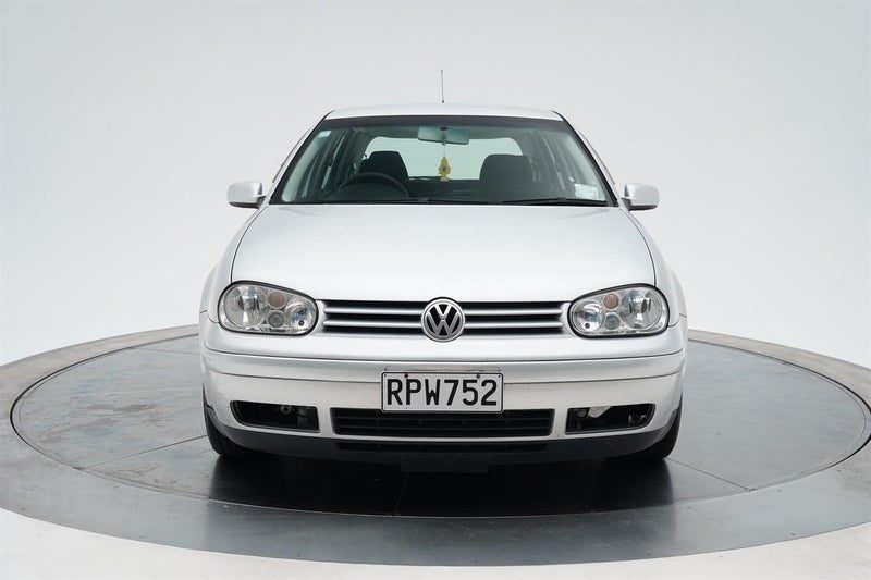 2003 Volkswagen Golf, photo 2