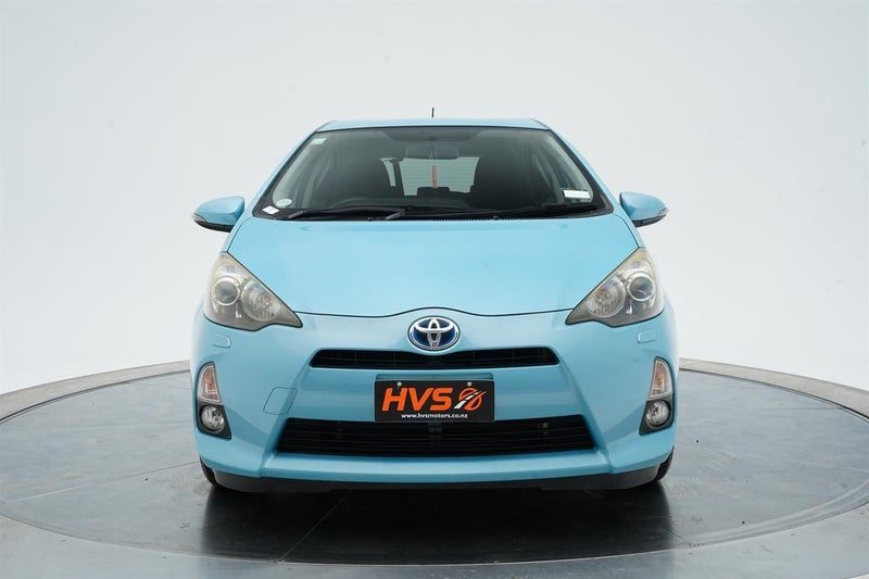 2012 Toyota Aqua S Push Start, photo 2