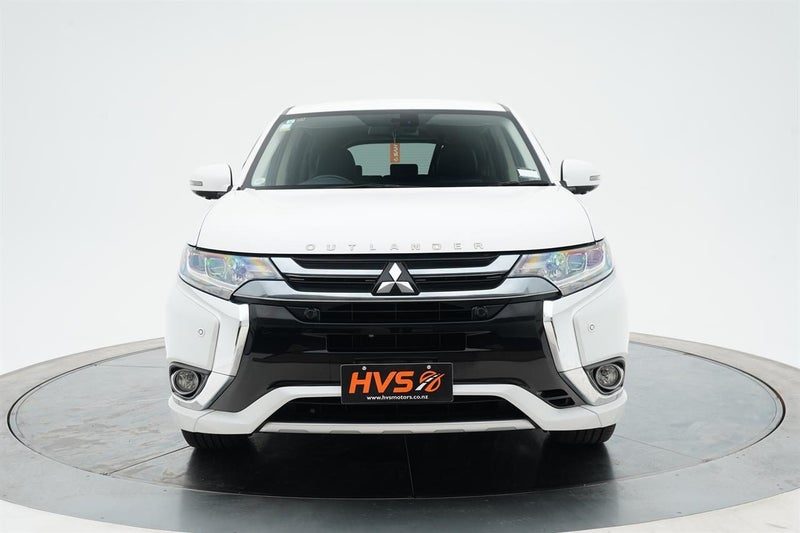 2015 Mitsubishi Outlander Phev G 4WD, photo 2