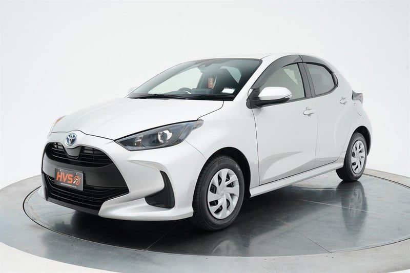 2021 Toyota Yaris Hybrid X, photo 3