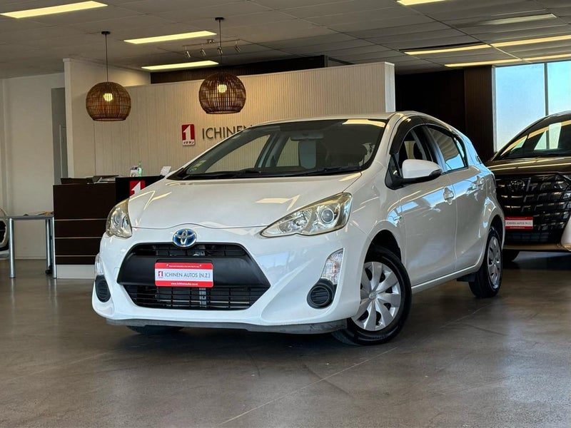 2015 Toyota Aqua Hybrid