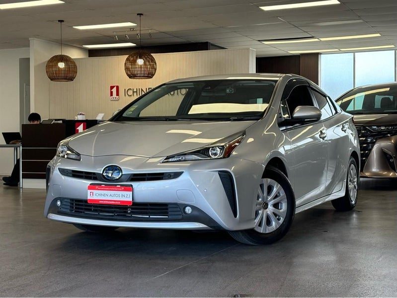 2021 Toyota Prius S, main photo