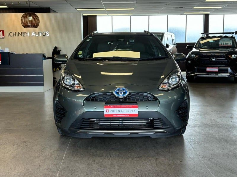 2021 Toyota Aqua Crossover Glam, photo 2