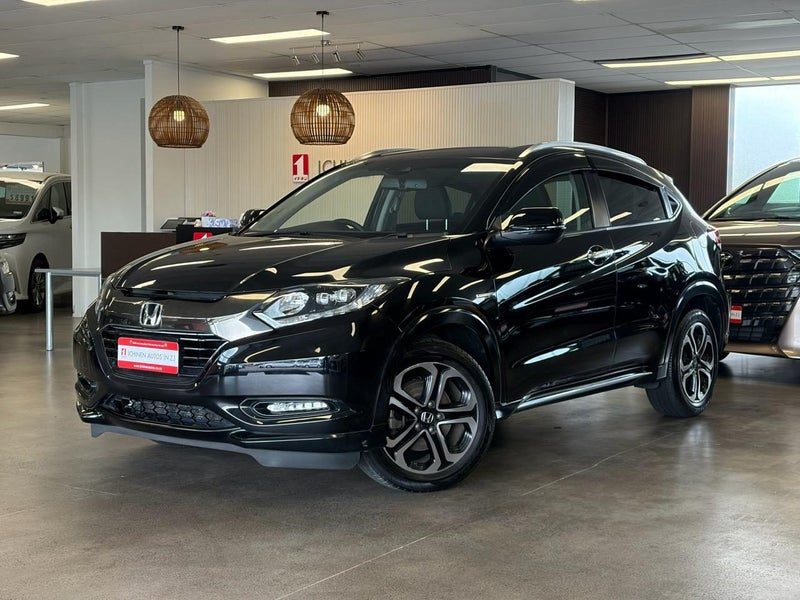 2017 Honda Vezel Hybrid Z Honda Sensing, main photo
