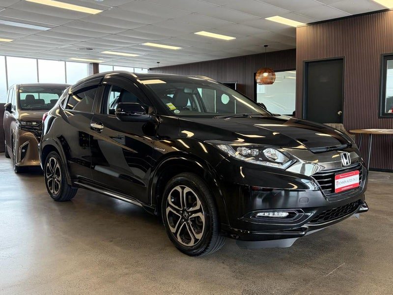 2017 Honda Vezel Hybrid Z Honda Sensing, photo 2