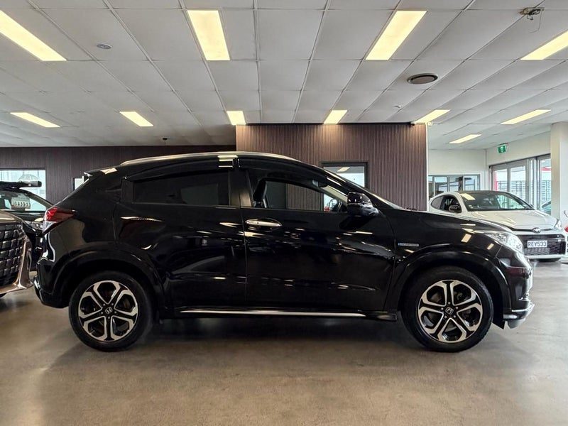 2017 Honda Vezel Hybrid Z Honda Sensing, photo 3