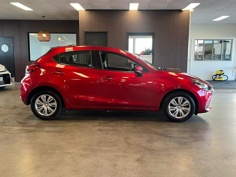 2021 Mazda 2 15C, photo 3