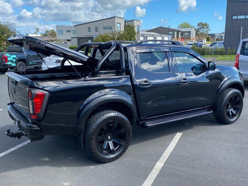2017 Nissan Navara ST-X 2.3D/7AM/UT/4DR, photo 2
