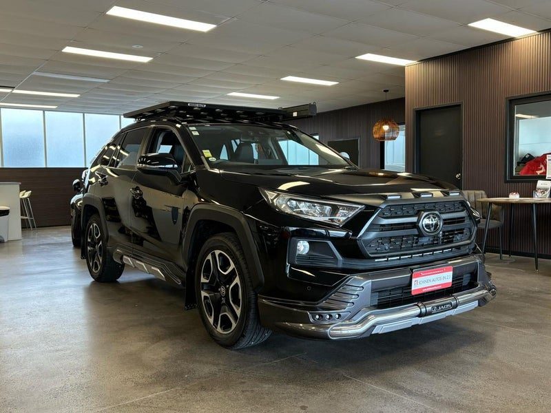 2021 Toyota RAV4 Adventure, photo 2