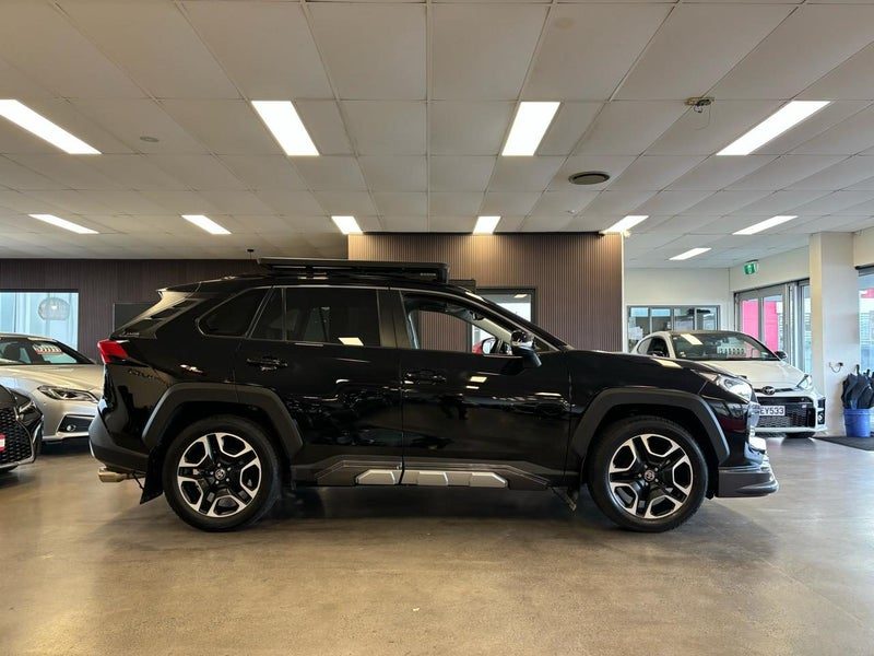 2021 Toyota RAV4 Adventure, photo 3