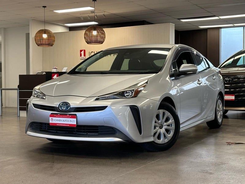2019 Toyota Prius -S / Adaptive Cruise Control