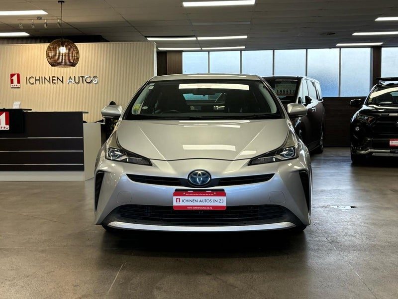 2019 Toyota Prius -S / Adaptive Cruise Control, photo 2