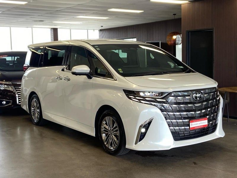 2023 Toyota Alphard Executive, photo 2