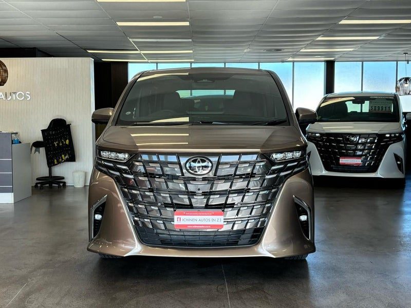 2025 Toyota Alphard Executive, photo 2