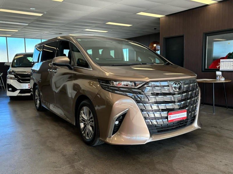 2025 Toyota Alphard Executive, photo 3